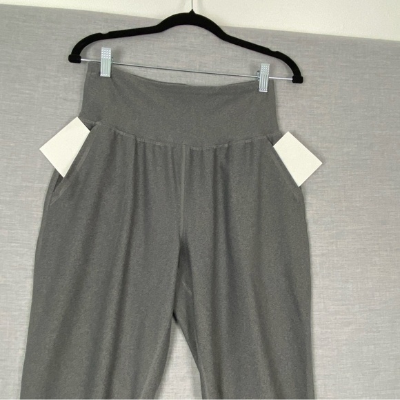 Old Navy High Rise Leggings with Go-Dry Sz Medium Gray Joggers - Picture 2 of 11